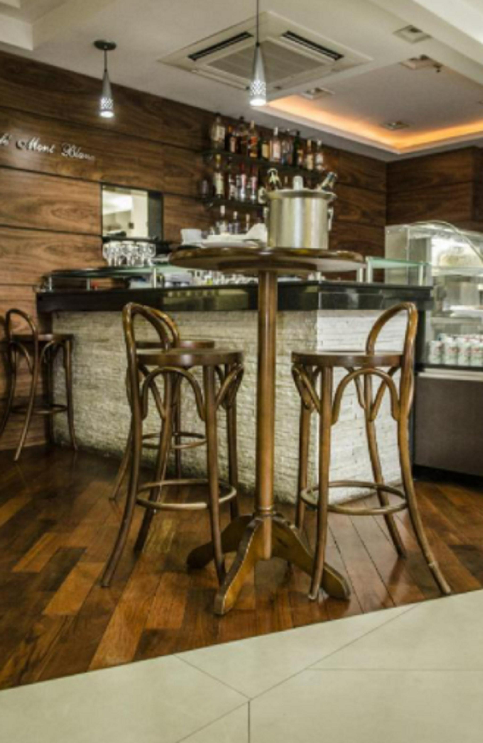 Mont Blanc Apart Hotel - דוקה דה קשיאס מראה חיצוני תמונה